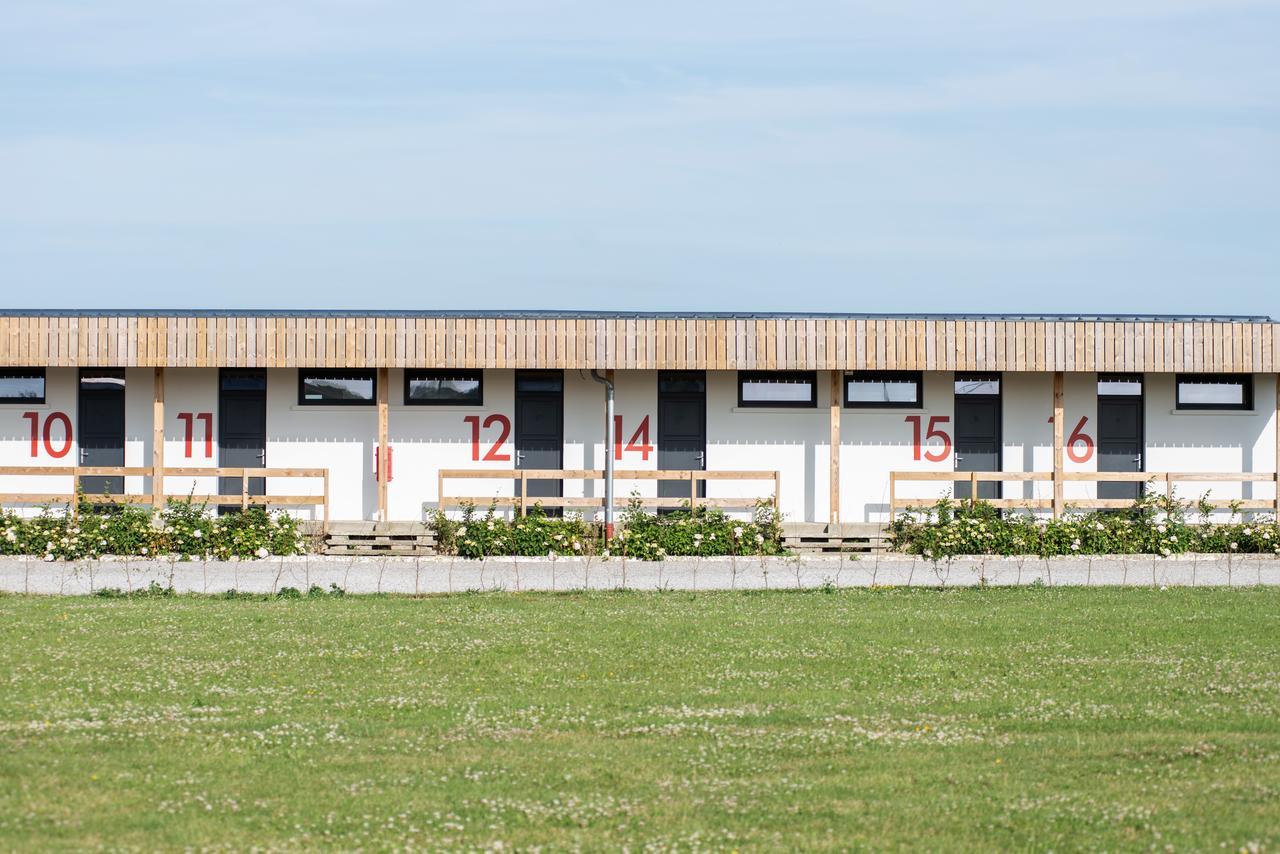 Logis Hotel & Restaurant De L'Aerodrome De La Baie De Somme Buigny-Saint-Maclou Zewnętrze zdjęcie